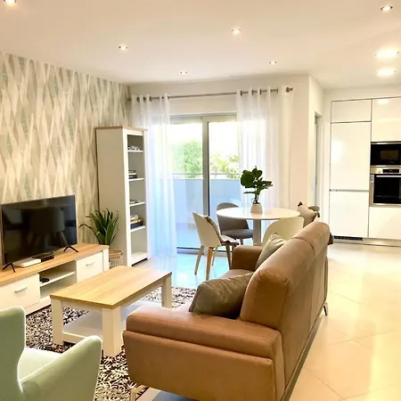 Flor Do Galvao Apartment