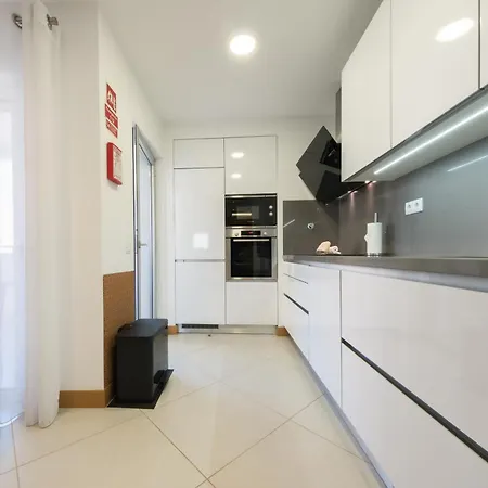 Flor Do Galvao ラゴス