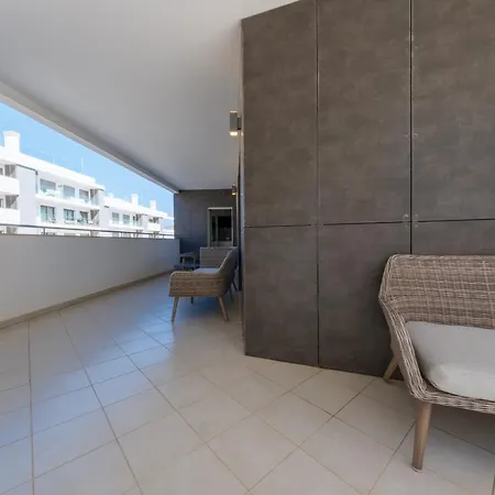 Flor Do Galvao Apartment